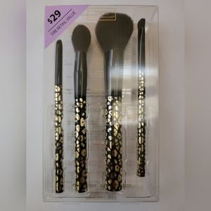 NWT Tarte Maneater Prowl Patrol 4 piece brush set